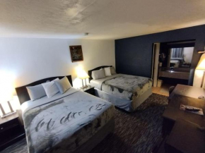 Hotel 2 Queen Beds Hotel Room 126 Wi-Fi Hot Tub Booking